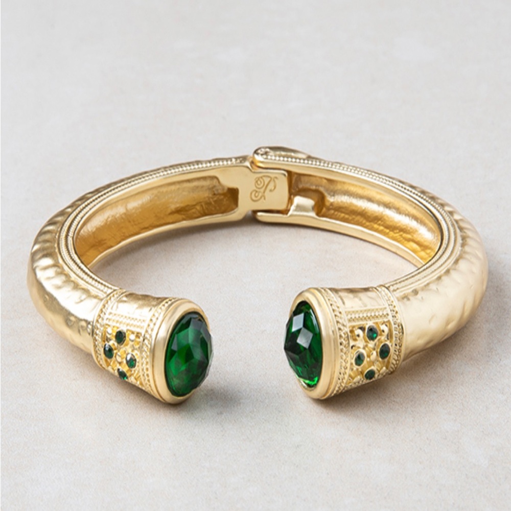 PLUNDER matte gold bangle NEW with emerald-colored rhinestones.